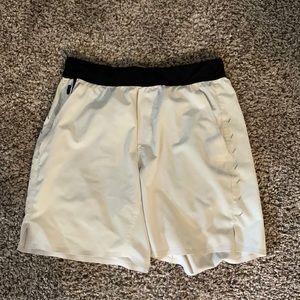 Beige 10 Thousand shorts (7 in)